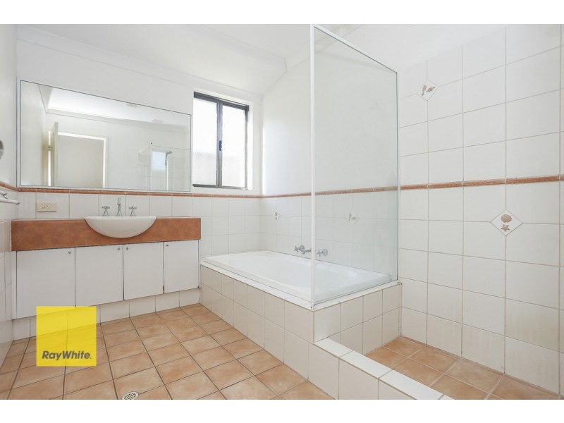 29 Brightlands Circuit, Carramar WA 6031