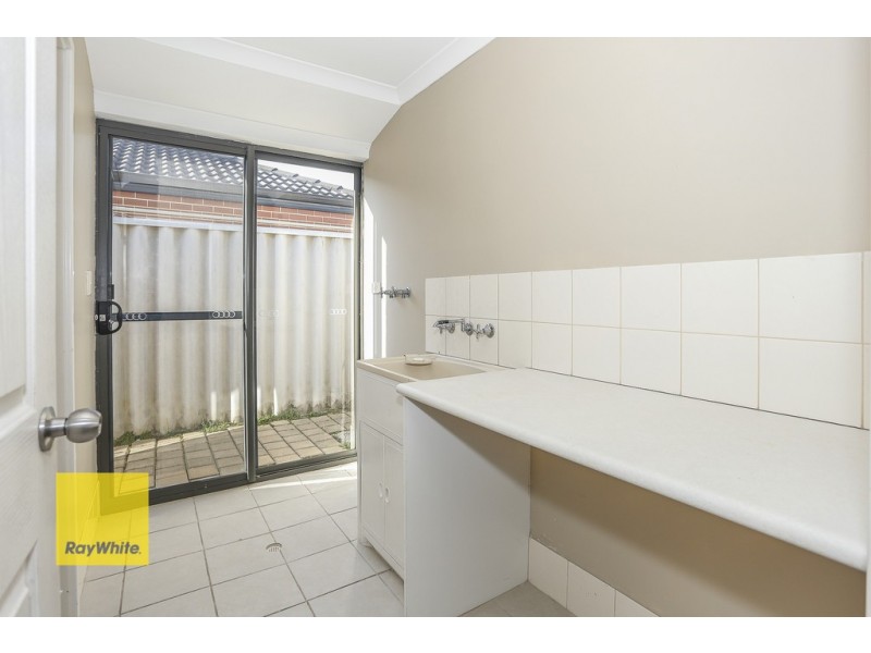 29 Brightlands Circuit, Carramar WA 6031
