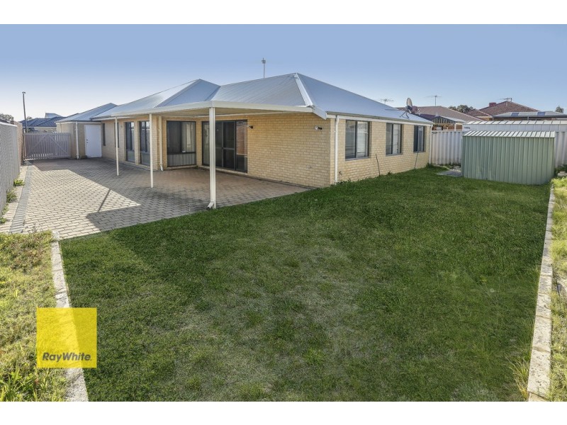 29 Brightlands Circuit, Carramar WA 6031
