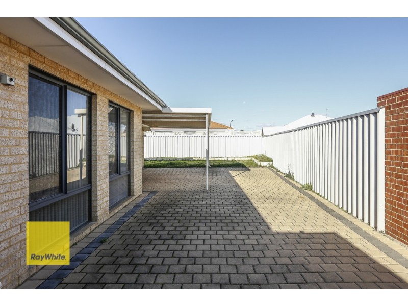 29 Brightlands Circuit, Carramar WA 6031
