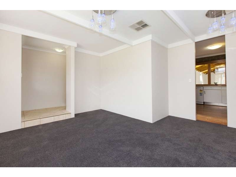 44 Oakapple Drive, Duncraig WA 6023