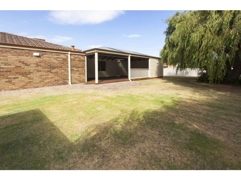 44 Oakapple Drive, Duncraig WA 6023