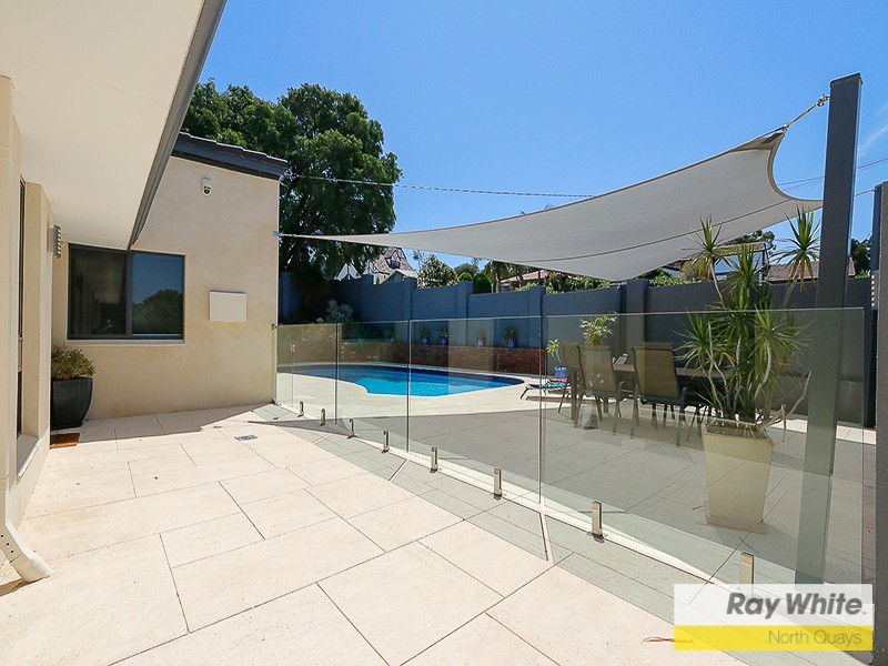 5 Abelia Court, Duncraig WA 6023