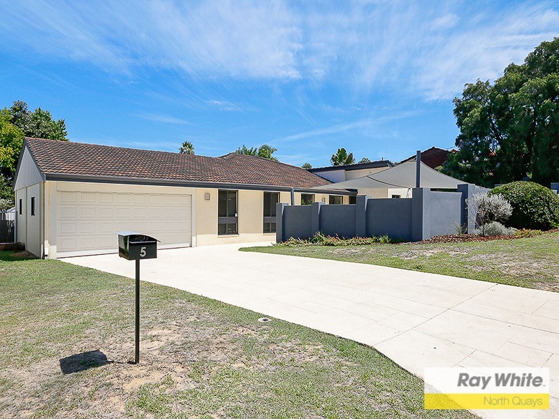 5 Abelia Court, Duncraig WA 6023