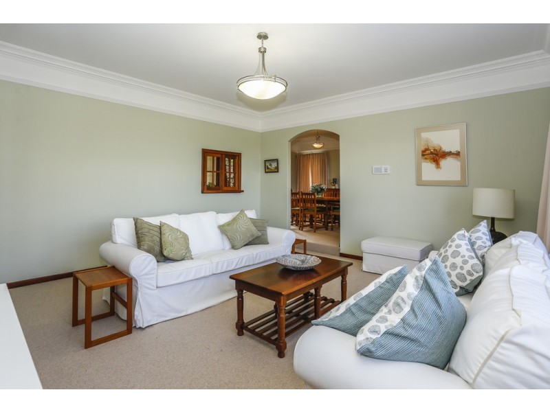 19 Bonchester Court, Duncraig WA 6023