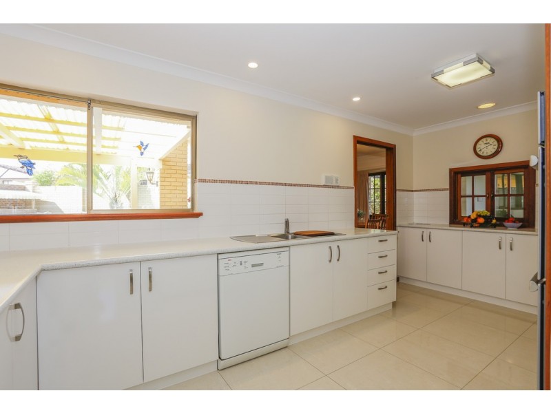 19 Bonchester Court, Duncraig WA 6023