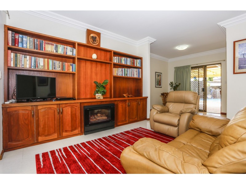 19 Bonchester Court, Duncraig WA 6023