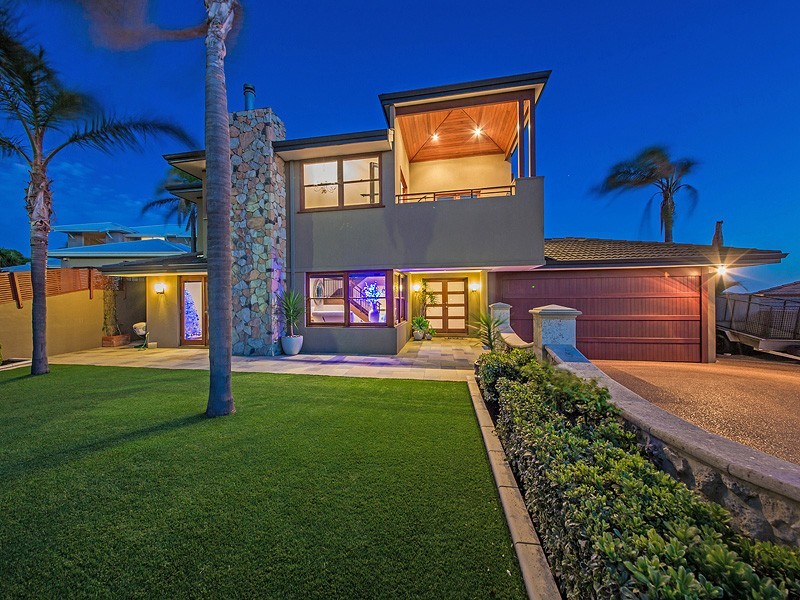 6 Plymouth Cove, Ocean Reef WA 6027