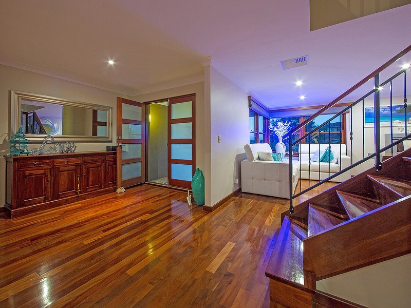 6 Plymouth Cove, Ocean Reef WA 6027