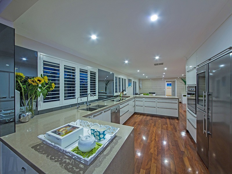 6 Plymouth Cove, Ocean Reef WA 6027