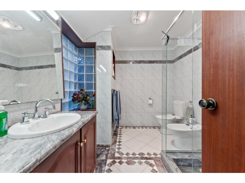 16 Mosspaul Close, Duncraig WA 6023