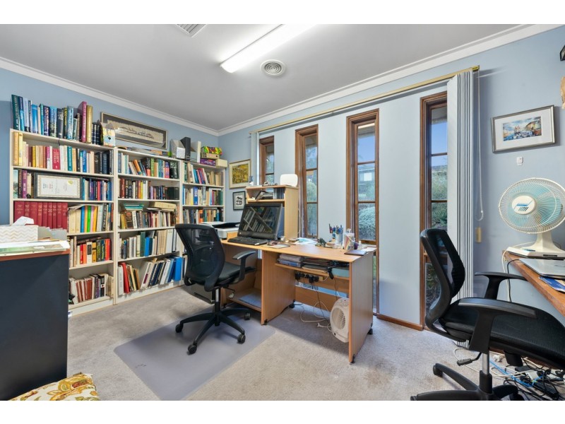 16 Mosspaul Close, Duncraig WA 6023