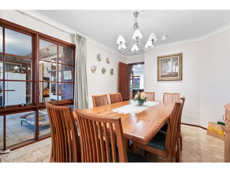 16 Mosspaul Close, Duncraig WA 6023