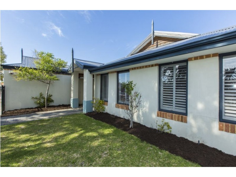 2 Rupara Circle, Quinns Rocks WA 6030
