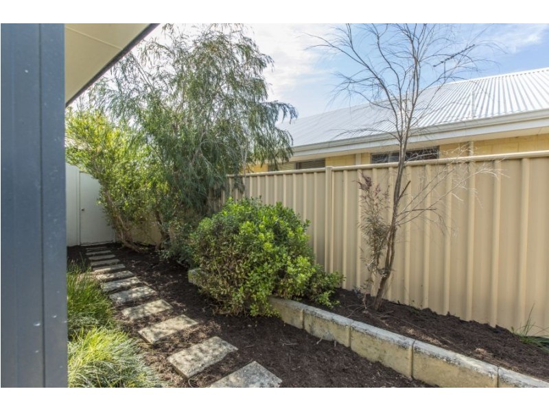 2 Rupara Circle, Quinns Rocks WA 6030