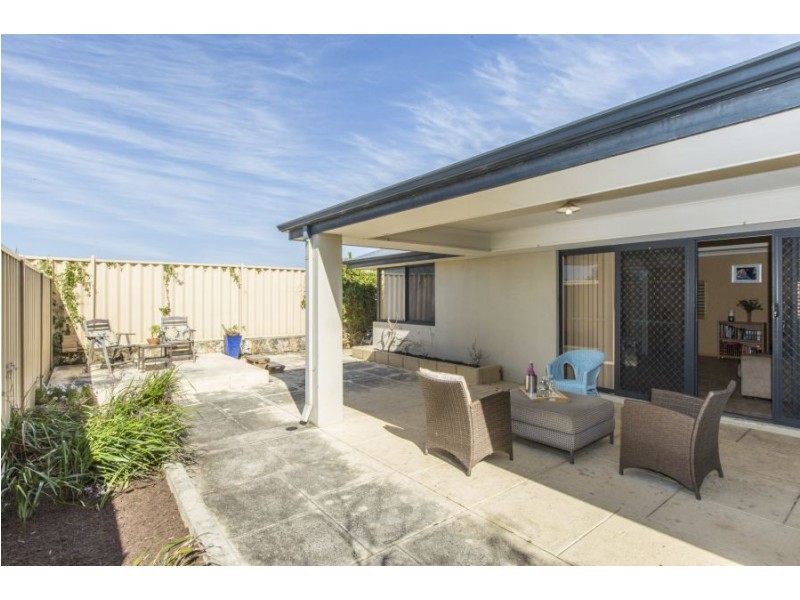 2 Rupara Circle, Quinns Rocks WA 6030