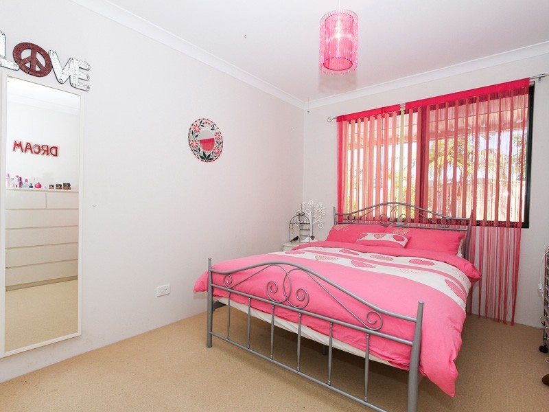 5 Sefton Place, Landsdale WA 6065