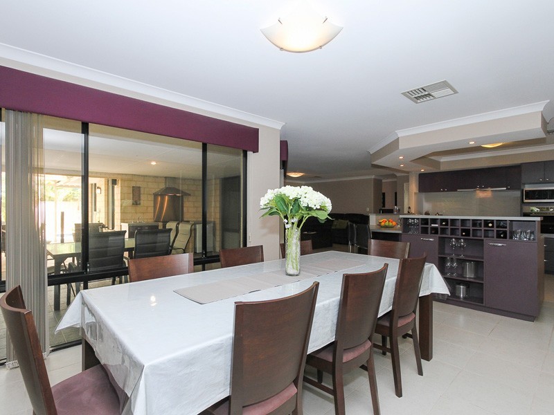 5 Sefton Place, Landsdale WA 6065