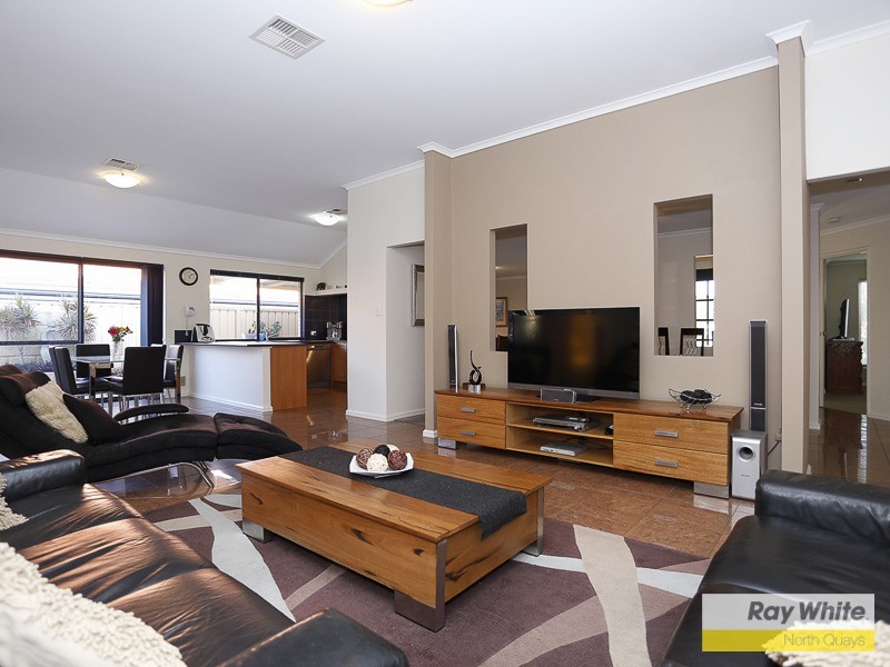 45 Monaghan Circle, Darch WA 6065