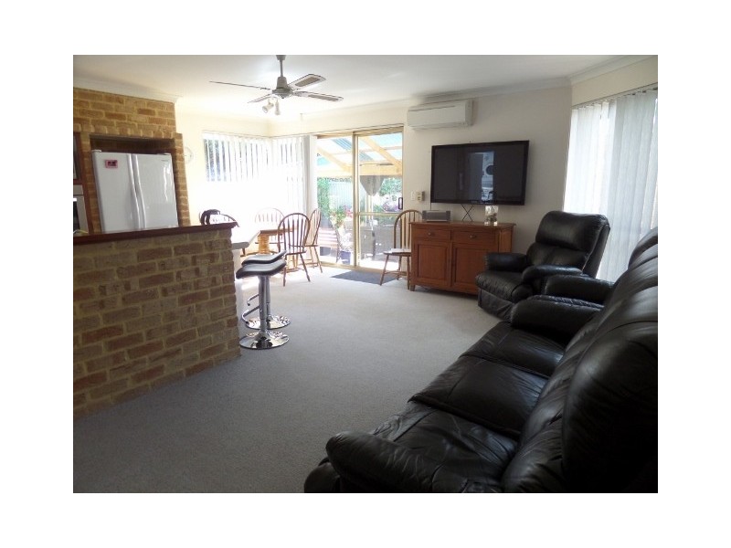 41B OAKAPPLE DRIVE, Duncraig WA 6023