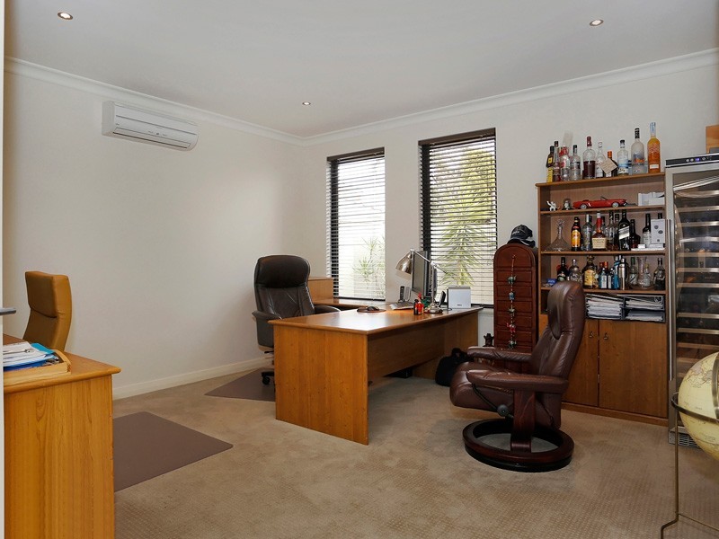 5B Cant Court, Hillarys WA 6025