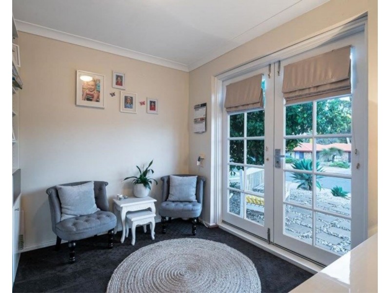 3 Bernard Manning Drive, Duncraig WA 6023