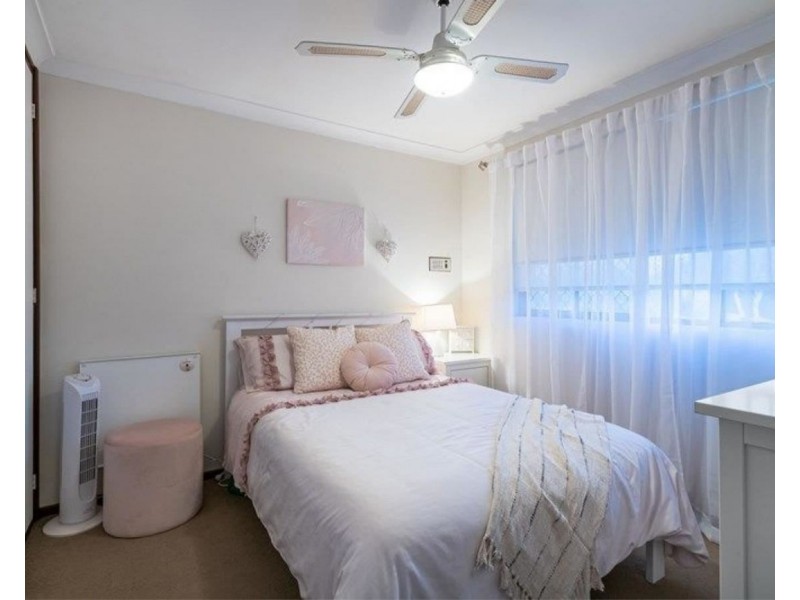 3 Bernard Manning Drive, Duncraig WA 6023