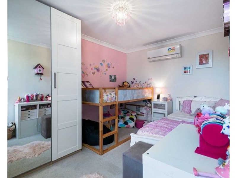 3 Bernard Manning Drive, Duncraig WA 6023