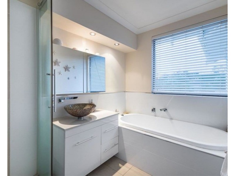 3 Bernard Manning Drive, Duncraig WA 6023