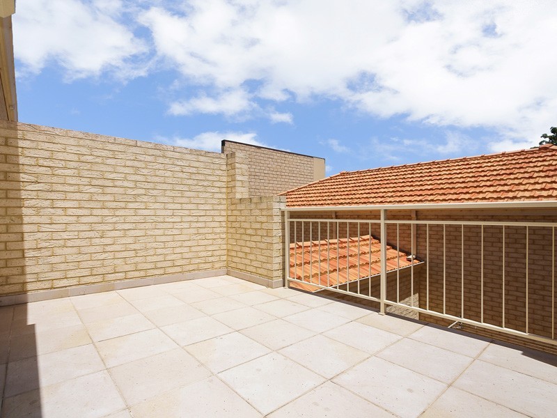 51B Lakeside Drive, Joondalup WA 6027