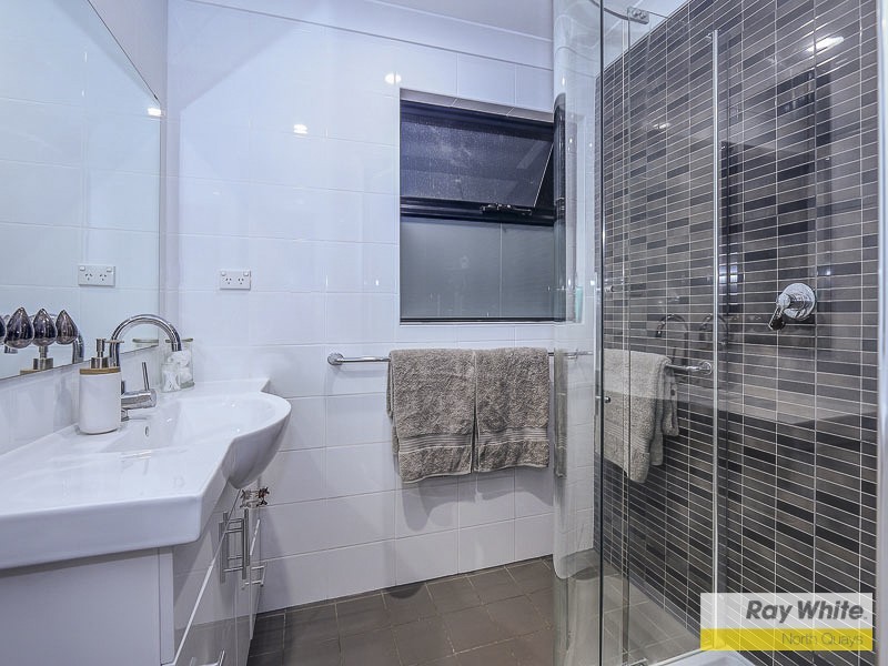 8 Bernard Manning Drive, Duncraig WA 6023