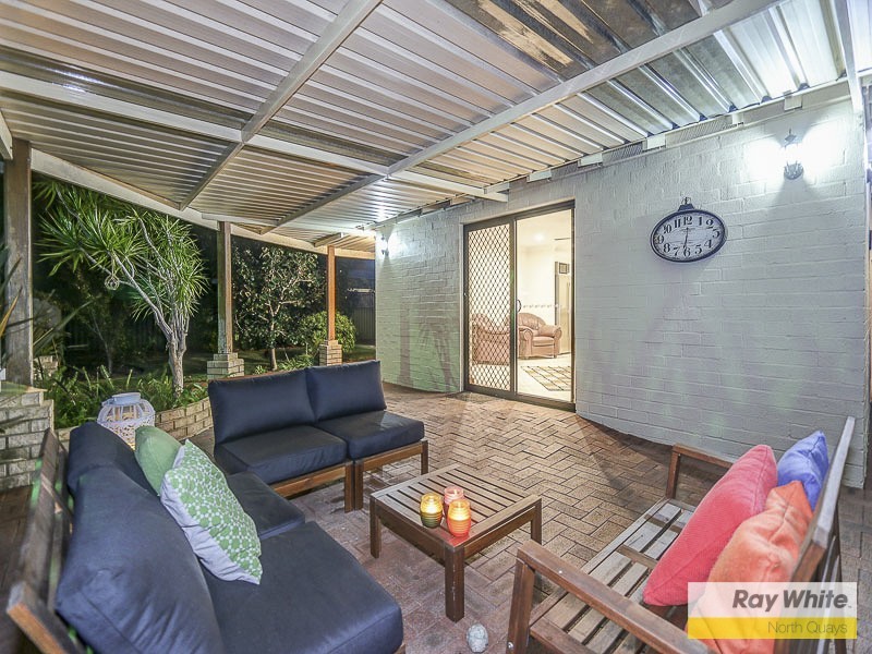 8 Bernard Manning Drive, Duncraig WA 6023