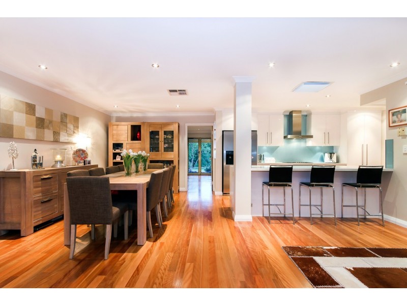 8 Macdougall Rise, Duncraig WA 6023