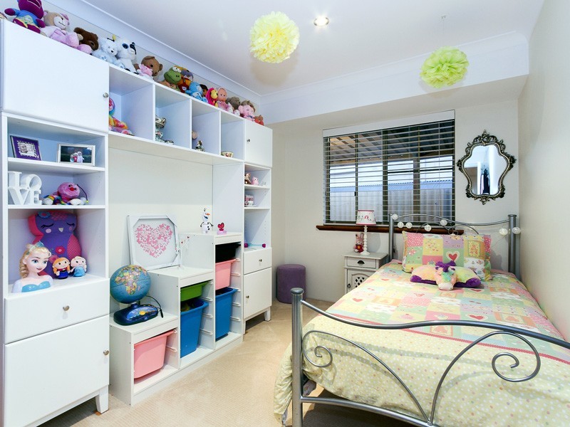 8 Macdougall Rise, Duncraig WA 6023