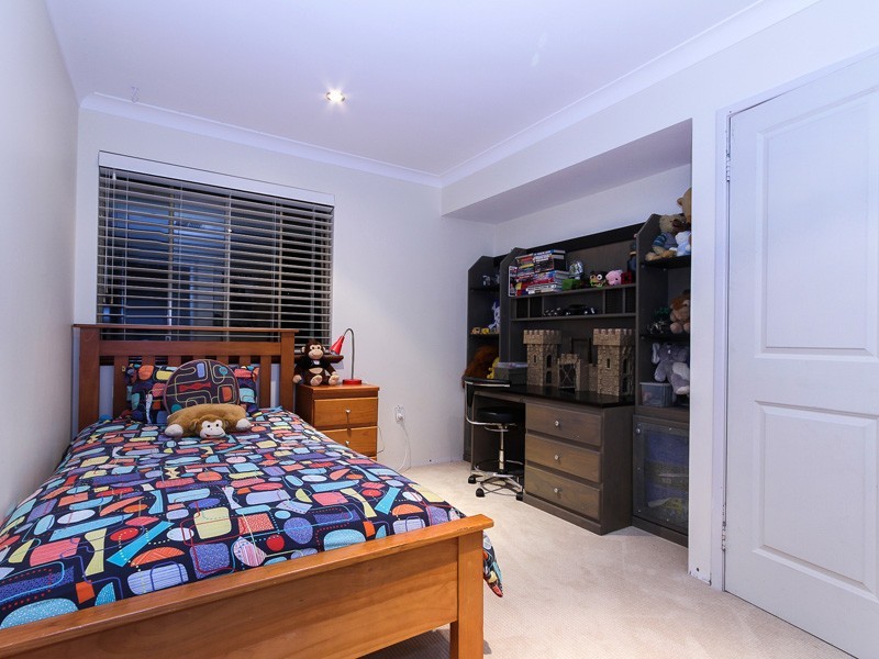 8 Macdougall Rise, Duncraig WA 6023