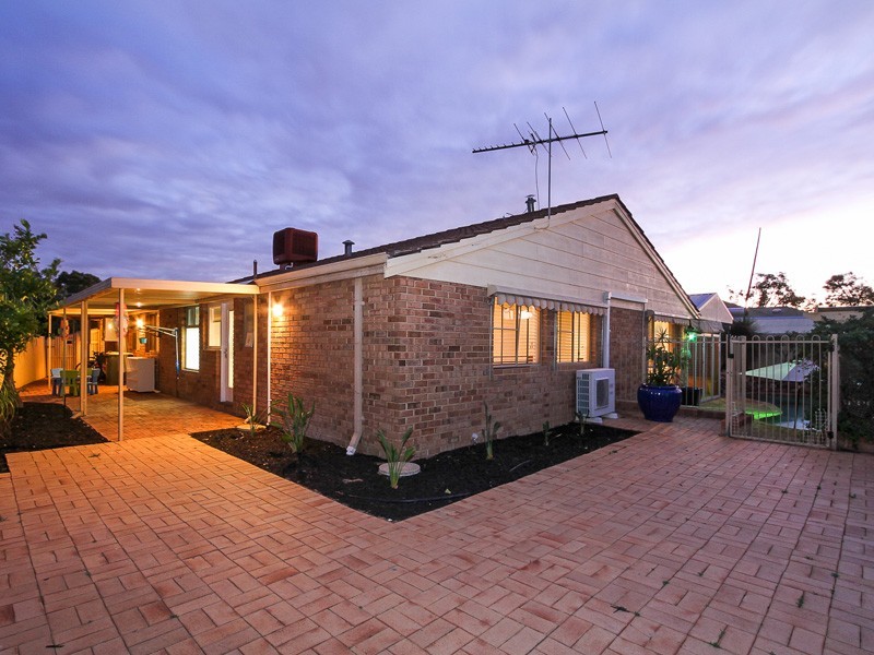 8 Macdougall Rise, Duncraig WA 6023