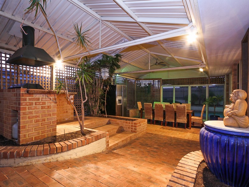 8 Macdougall Rise, Duncraig WA 6023