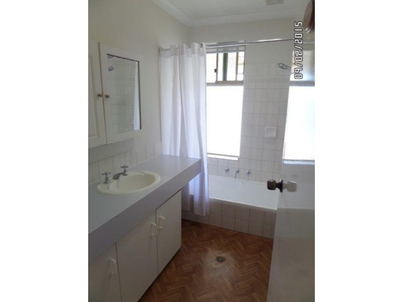 10 PALERMO COURT, Merriwa WA 6030