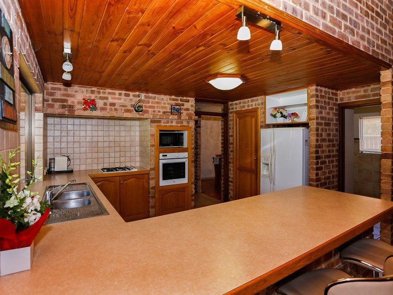 35 Karo Place, Duncraig WA 6023