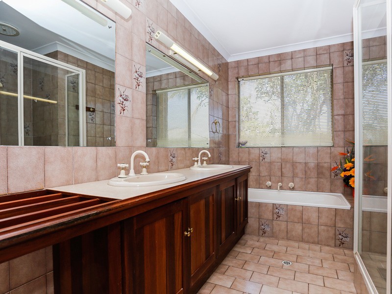 35 Karo Place, Duncraig WA 6023