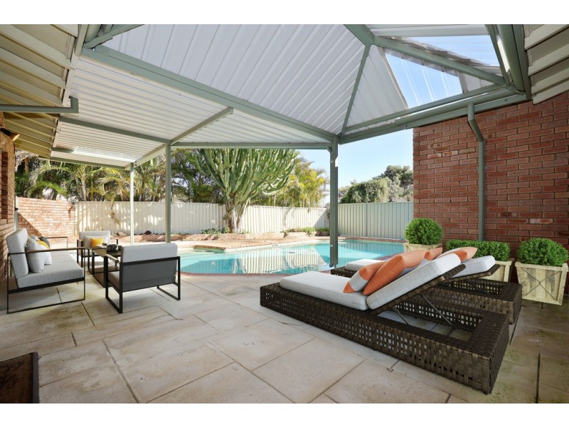 11 Vestey Court, Duncraig WA 6023