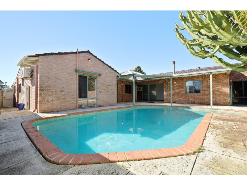 11 Vestey Court, Duncraig WA 6023