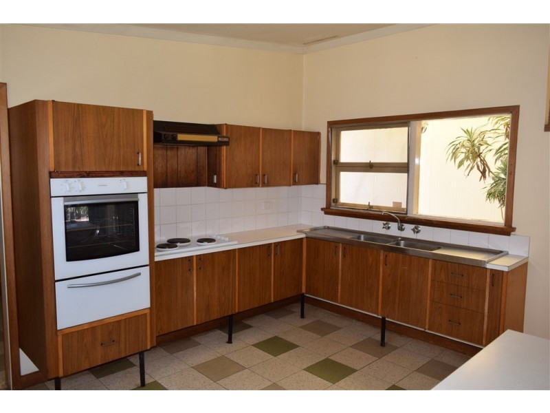 11 Gladman Way, Karrinyup WA 6018