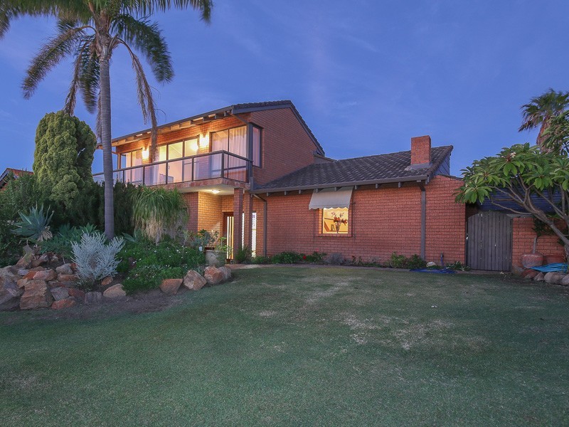 30 Truslove Way, Duncraig WA 6023