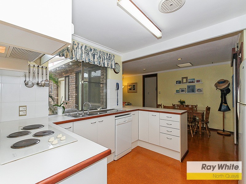 30 Granadilla St, Duncraig WA 6023