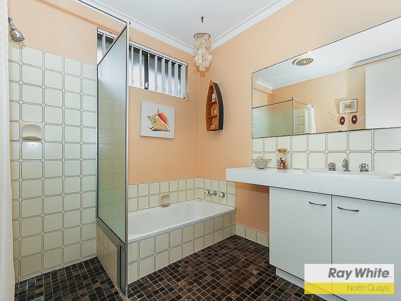 30 Granadilla St, Duncraig WA 6023