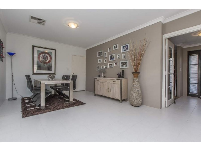 26 Hursthill St, Madeley WA 6065