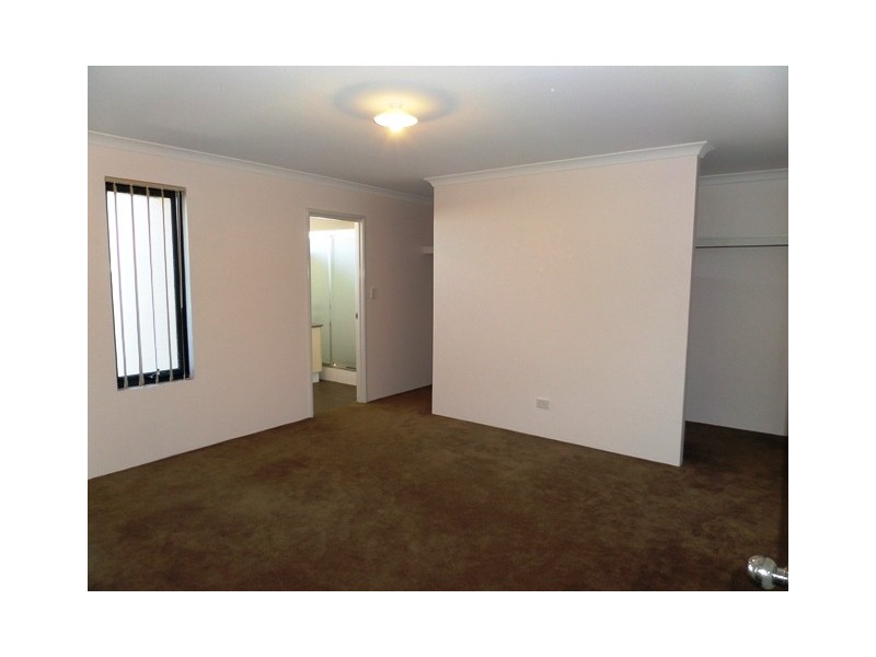 39 VIRIDIAN DRIVE, Banksia Grove WA 6031