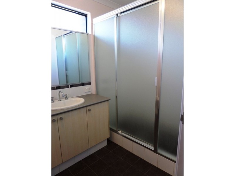 39 VIRIDIAN DRIVE, Banksia Grove WA 6031