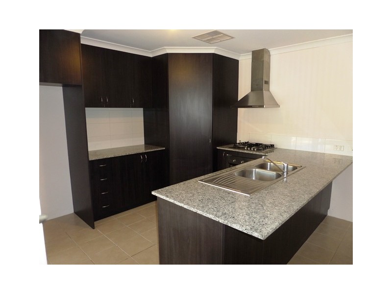 39 VIRIDIAN DRIVE, Banksia Grove WA 6031